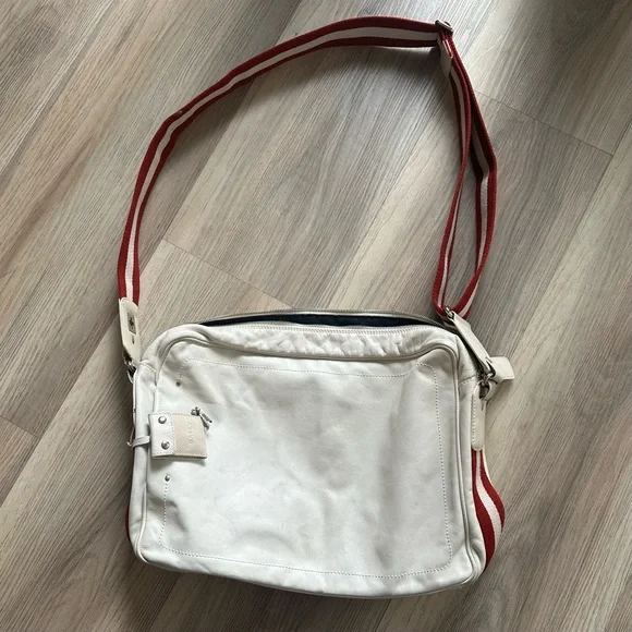 Bally White Large Leather Red stripe Shoulder Bag - Picture 2 of 9